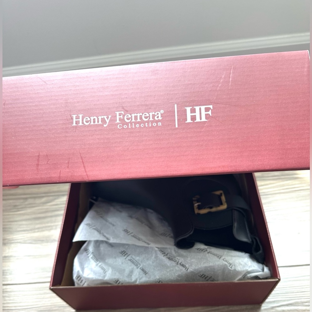 Henry Ferrera Black Ankle Boots with Elastic Panel - Picture 7 of 9